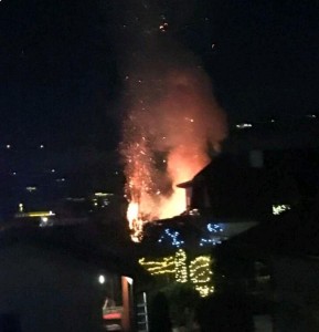 2017-12-31_Heckenbrand-02